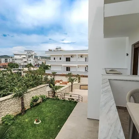 Rose Apartment